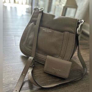 Marc Jacobs Leather Recruit Nomad Shoulder Bag & Empire city business card case